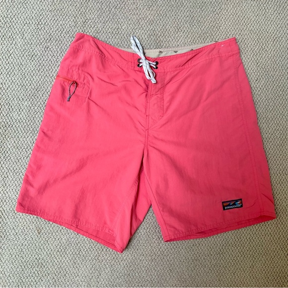 Patagonia Wavefarer Board Shorts - Picture 1 of 8